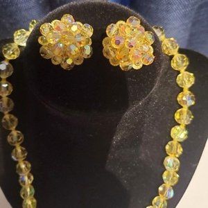 Vintage beaded necklace matching clip on earrings yellow glass beads